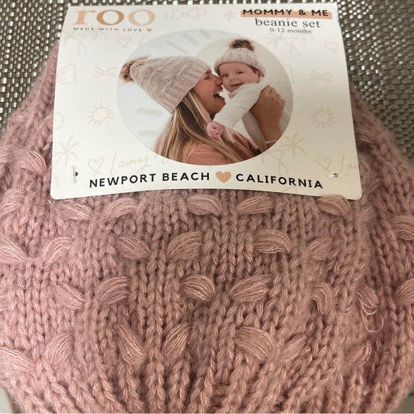 Mummy & Me Beanie Set - Picture 2 of 3
